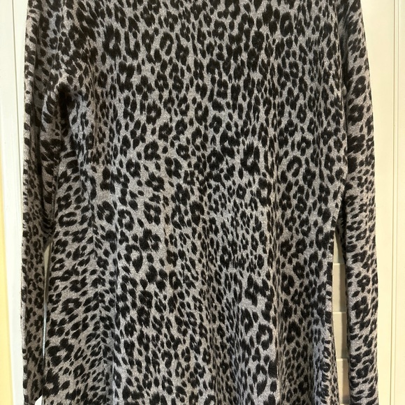 Cashmere leopard print cardigan - Picture 6 of 6